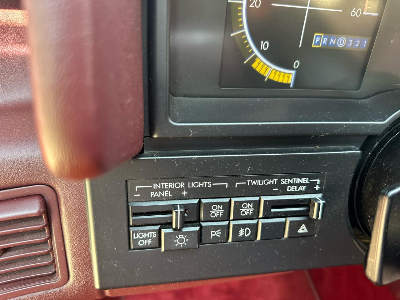 Cadillac Allante' 2dr Coupe Convertible 1989