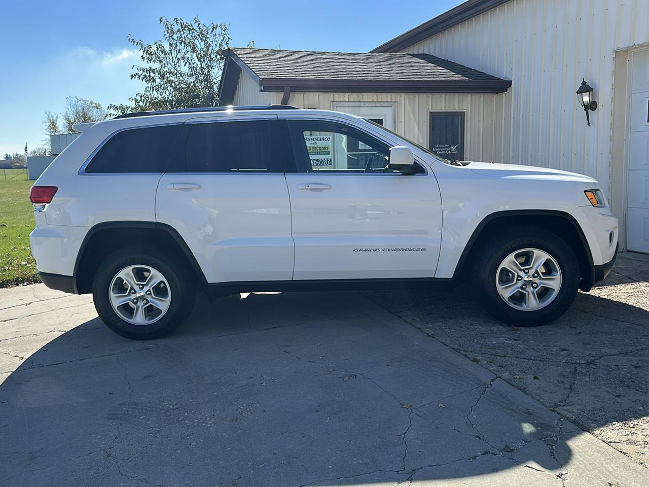 Jeep Grand Cherokee 4WD 4dr Laredo 2015