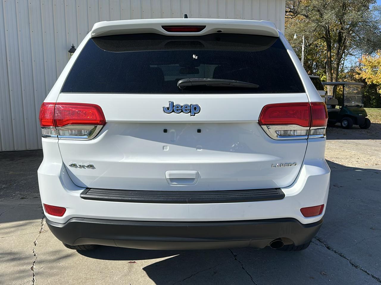 Jeep Grand Cherokee 4WD 4dr Laredo 2015