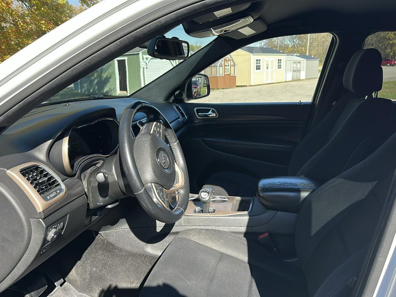 Jeep Grand Cherokee 4WD 4dr Laredo 2015