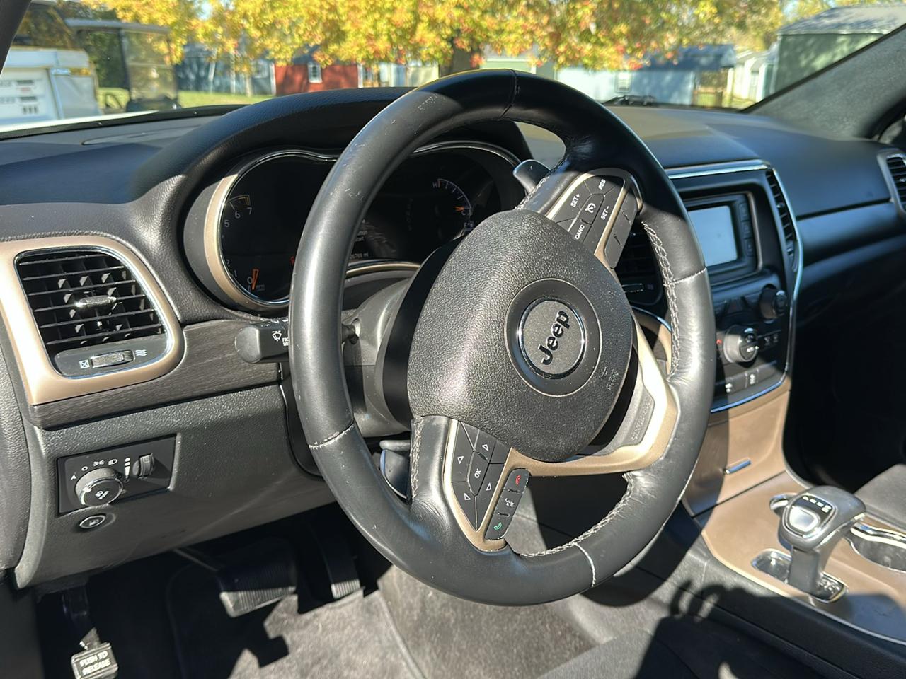 Jeep Grand Cherokee 4WD 4dr Laredo 2015