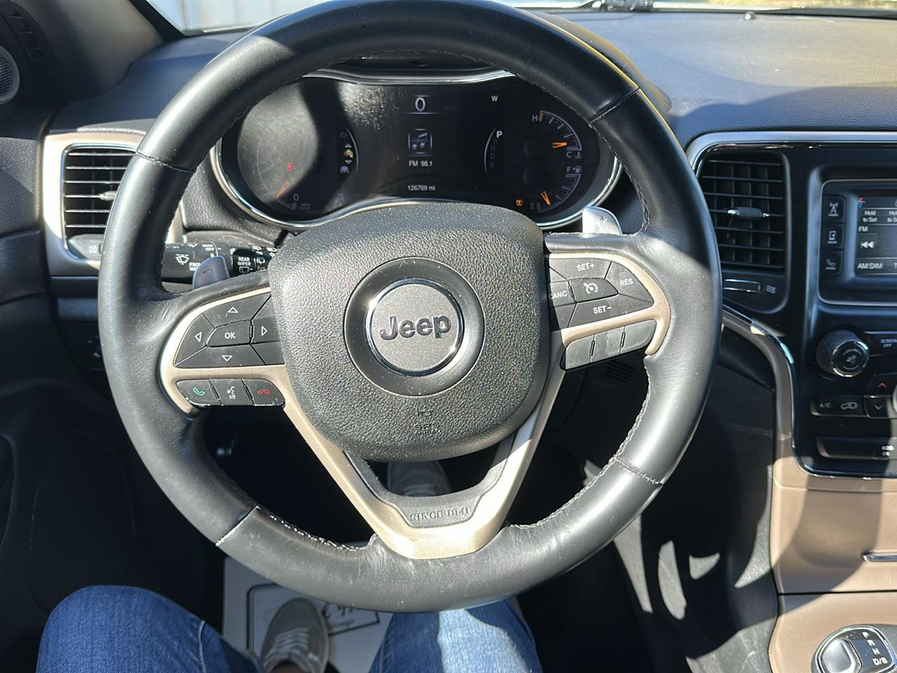 Jeep Grand Cherokee 4WD 4dr Laredo 2015