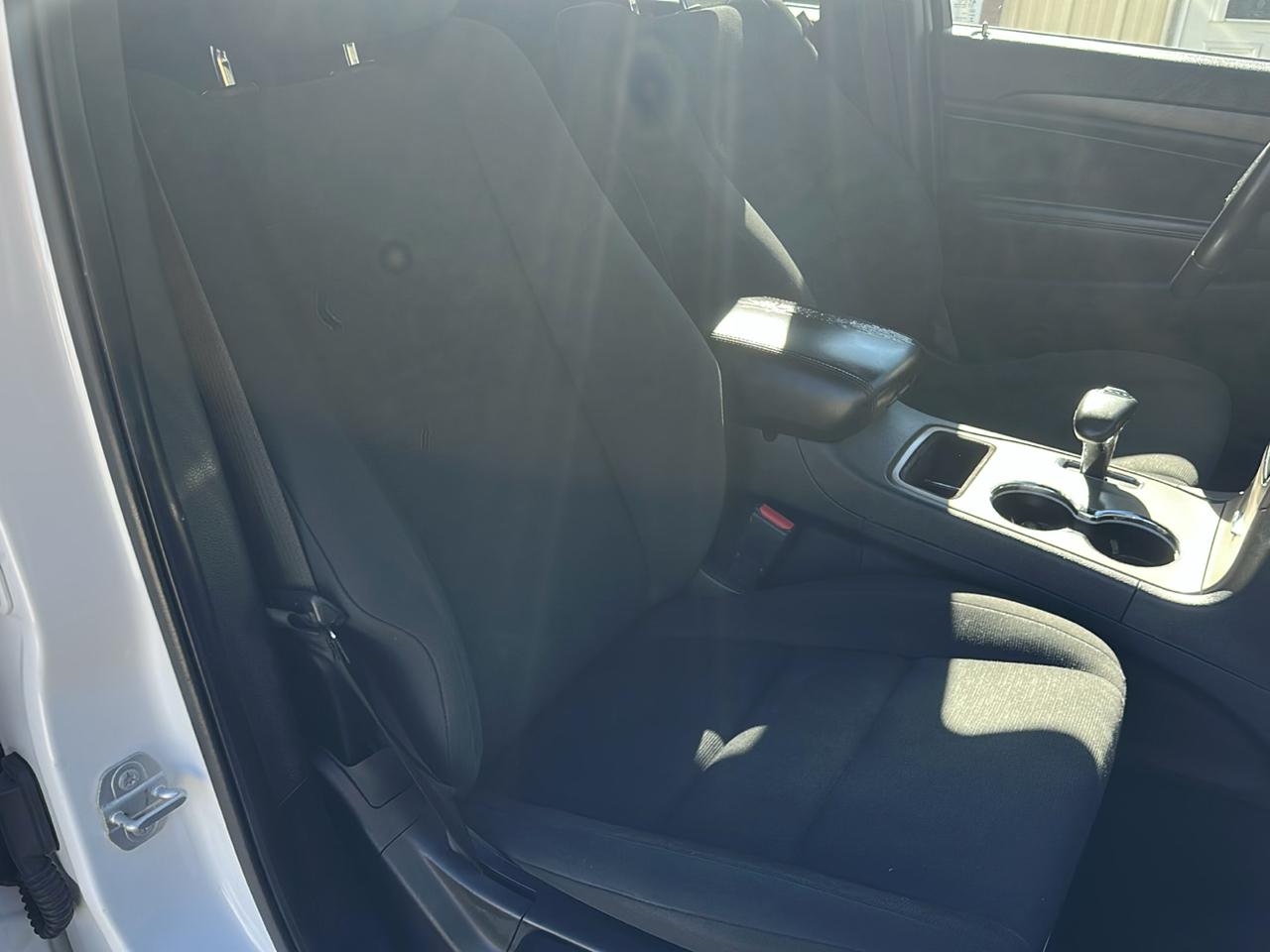 Jeep Grand Cherokee 4WD 4dr Laredo 2015