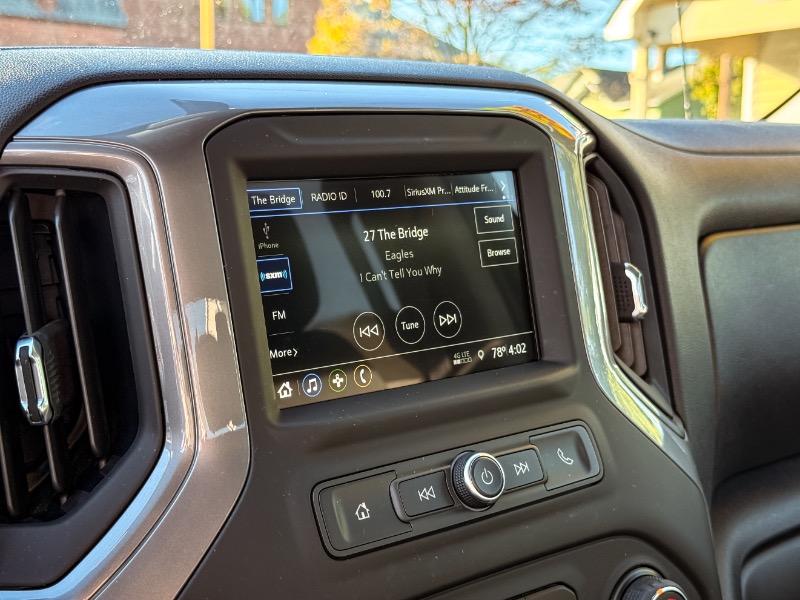 Chevrolet Silverado 1500 Custom Double Cab 4WD 2019 Chevrolet Silverado 1500 Custom Double Cab 4WD 2019