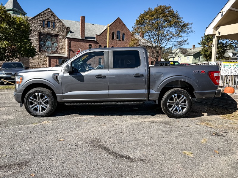 Ford F-150 STX 4WD SuperCrew 5.5' Box 2022 Ford F-150 STX 4WD SuperCrew 5.5' Box 2022