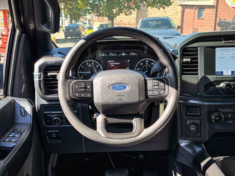 Ford F-150 STX 4WD SuperCrew 5.5' Box 2022 Ford F-150 STX 4WD SuperCrew 5.5' Box 2022