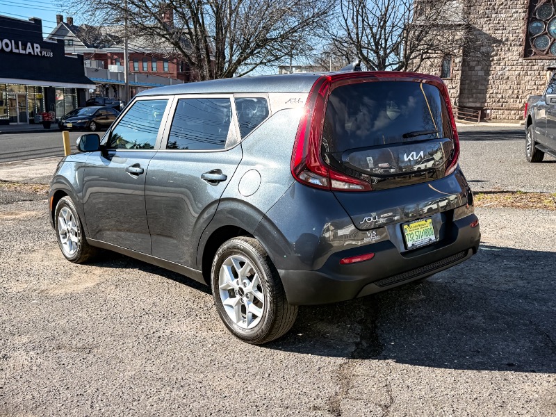 Kia Soul LX CVT 2022