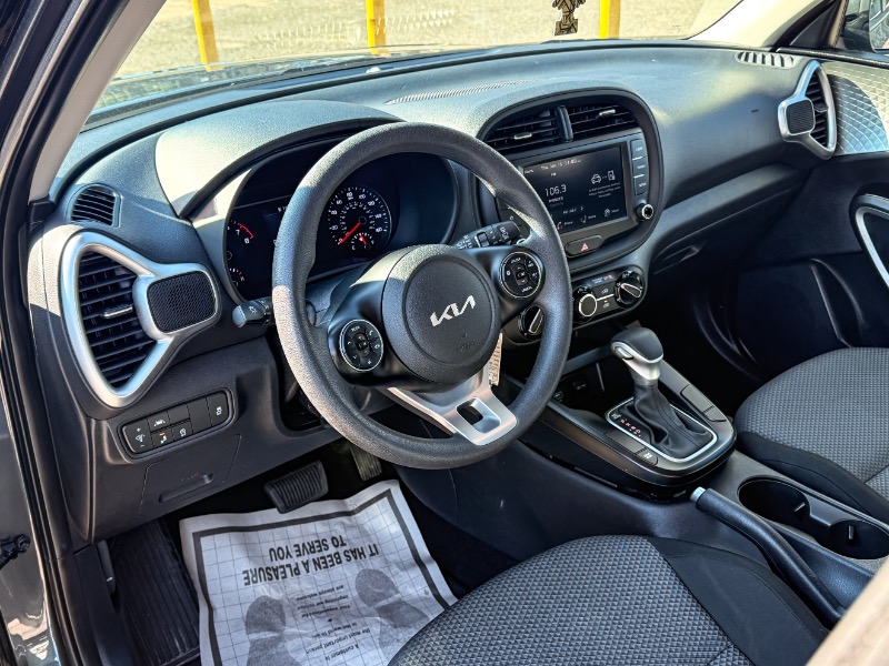 Kia Soul LX CVT 2022