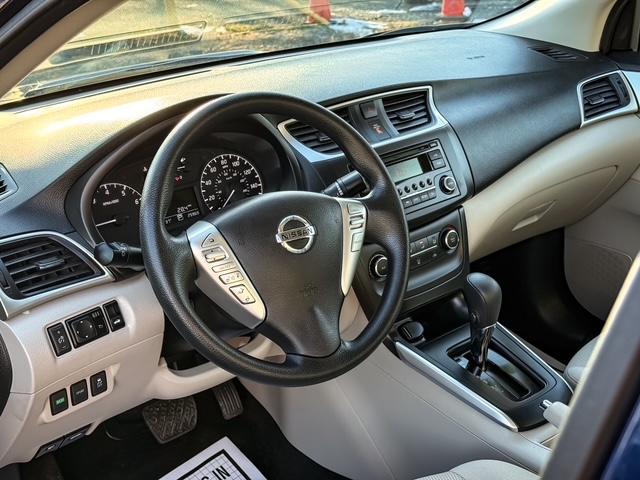 Nissan Sentra S 6MT 2017