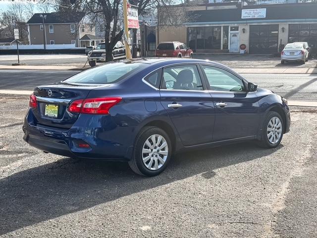 Nissan Sentra S CVT 2017