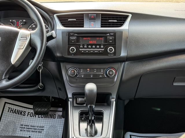 Nissan Sentra S CVT 2017