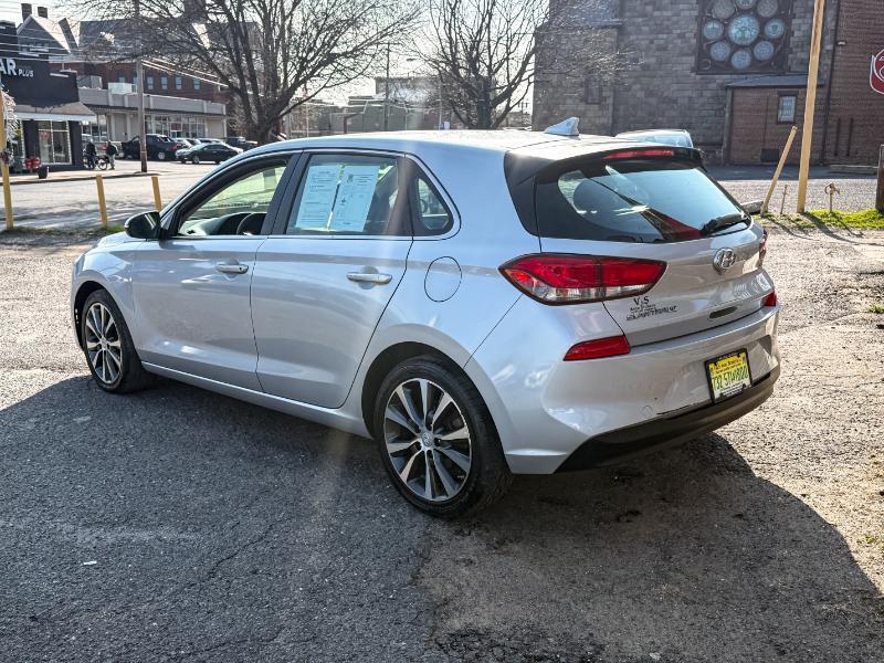 Hyundai Elantra GT 2.0L 6A 2018