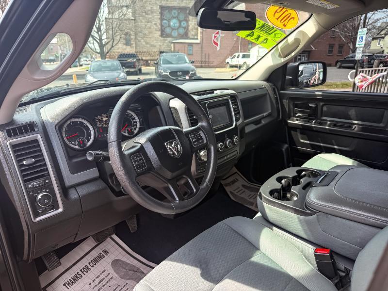 RAM 1500 Classic Tradesman Quad Cab 4WD 2019