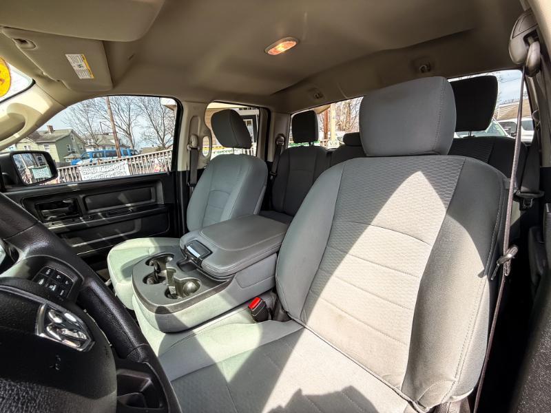 RAM 1500 Classic Tradesman Quad Cab 4WD 2019