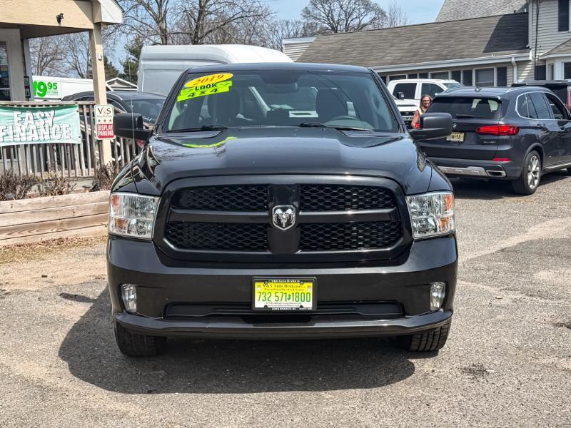 RAM 1500 Classic Tradesman Quad Cab 4WD 2019