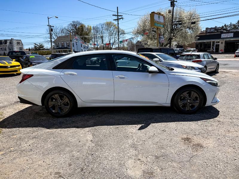 Hyundai Elantra SEL 2021