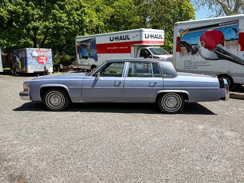 Cadillac DeVille Sedan 1984
