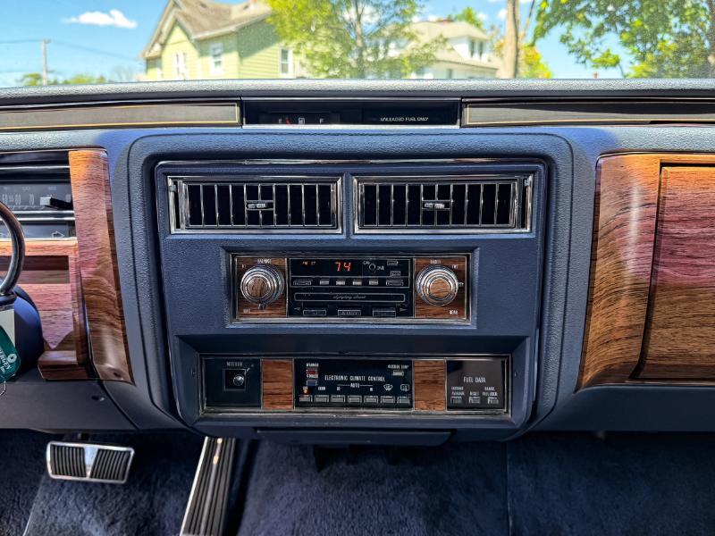 Cadillac DeVille Sedan 1984