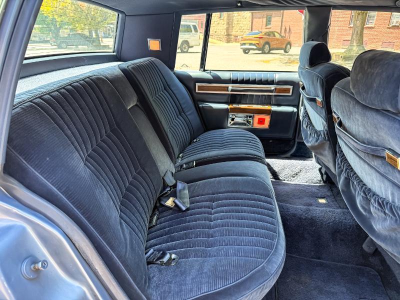 Cadillac DeVille Sedan 1984
