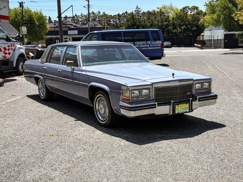 Cadillac DeVille Sedan 1984