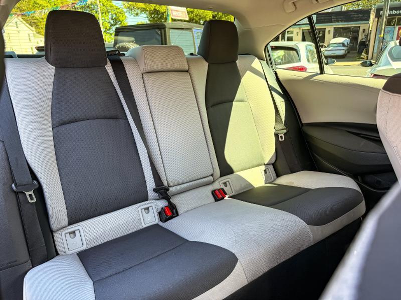 Toyota Corolla Hybrid LE 2025