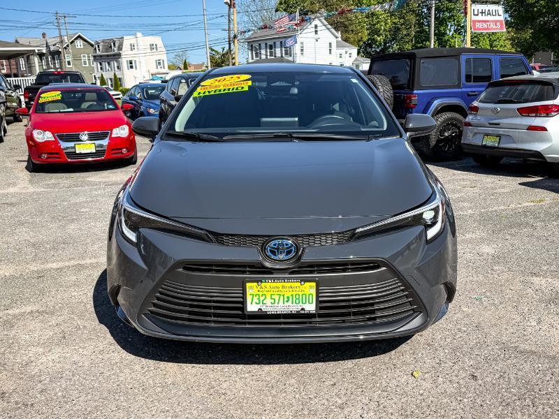 Toyota Corolla Hybrid LE 2025