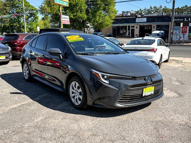 Toyota Corolla Hybrid LE 2025