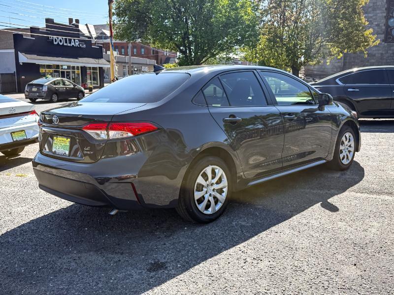 Toyota Corolla Hybrid LE 2025