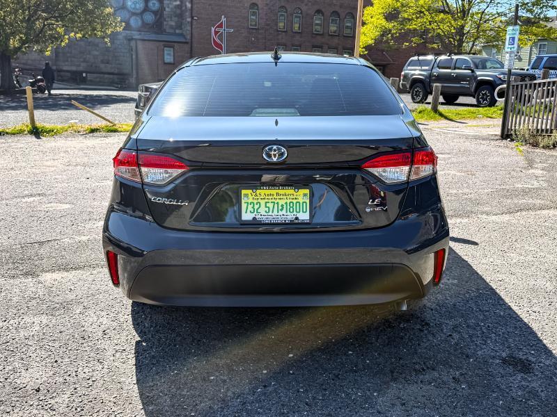 Toyota Corolla Hybrid LE 2025