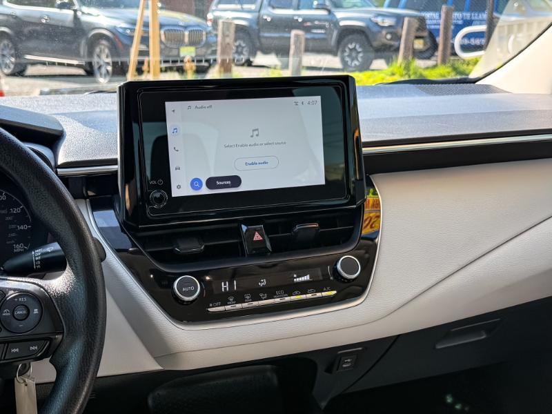 Toyota Corolla Hybrid LE 2025