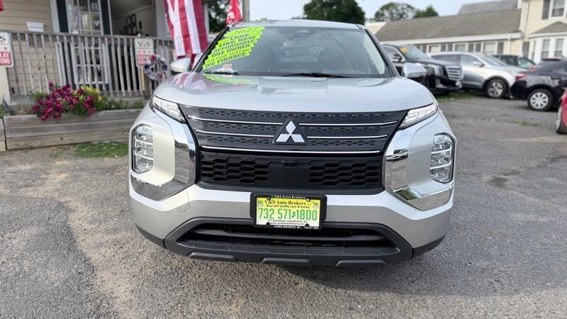 Mitsubishi Outlander ES 2WD 2022