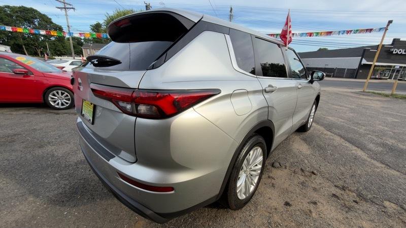 Mitsubishi Outlander ES 2WD 2022