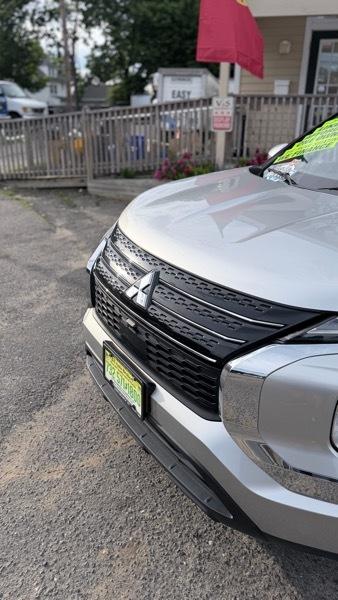 Mitsubishi Outlander ES 2WD 2022
