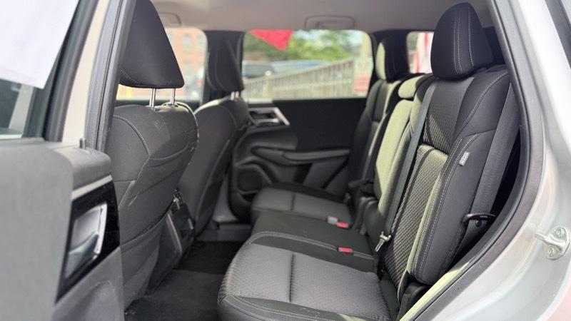 Mitsubishi Outlander ES 2WD 2022