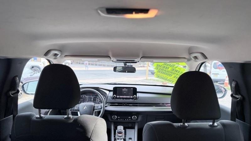 Mitsubishi Outlander ES 2WD 2022