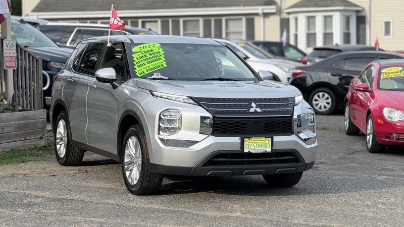 Mitsubishi Outlander ES 2WD 2022