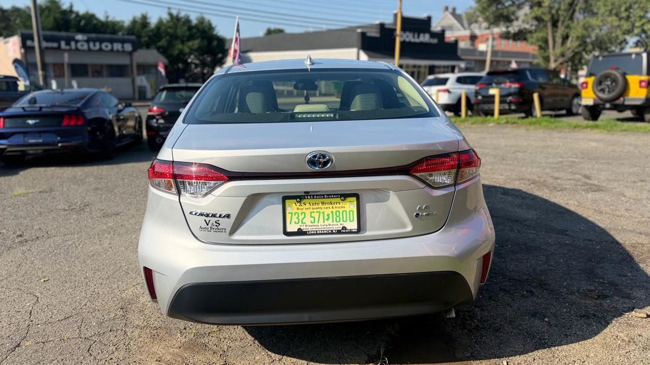 Toyota Corolla Hybrid LE AWD 2025
