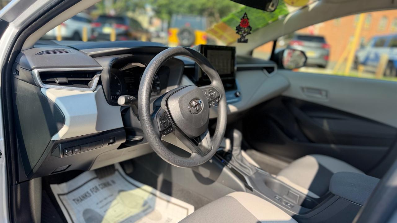 Toyota Corolla Hybrid LE AWD 2025