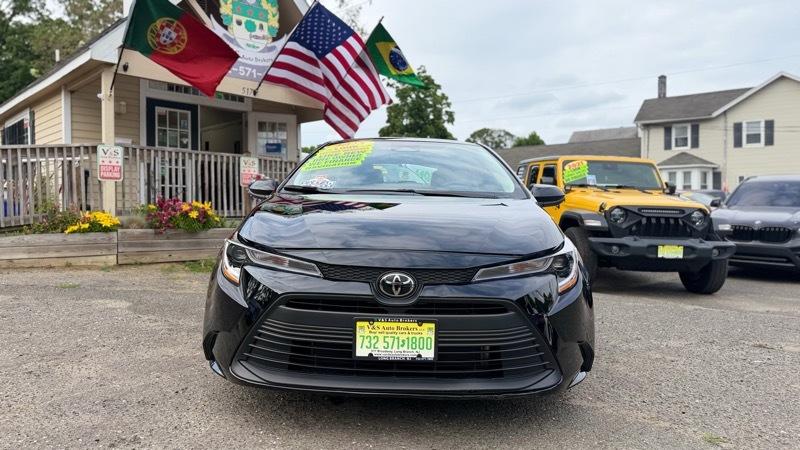 Toyota Corolla LE 2025