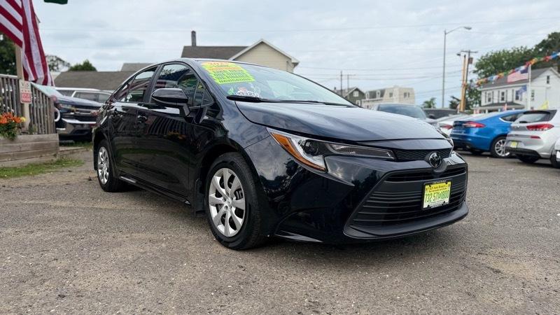 Toyota Corolla LE 2025