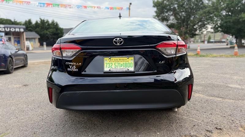 Toyota Corolla LE 2025