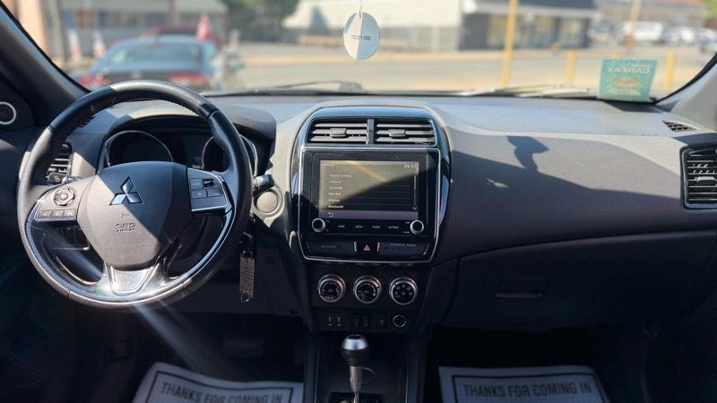 Mitsubishi Outlander Sport 2.0 ES CVT 2020