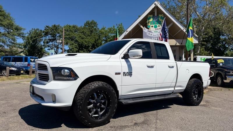 RAM 1500 Sport Quad Cab 4WD 2016