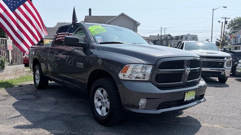 RAM 1500 Tradesman Quad Cab 4WD 2018