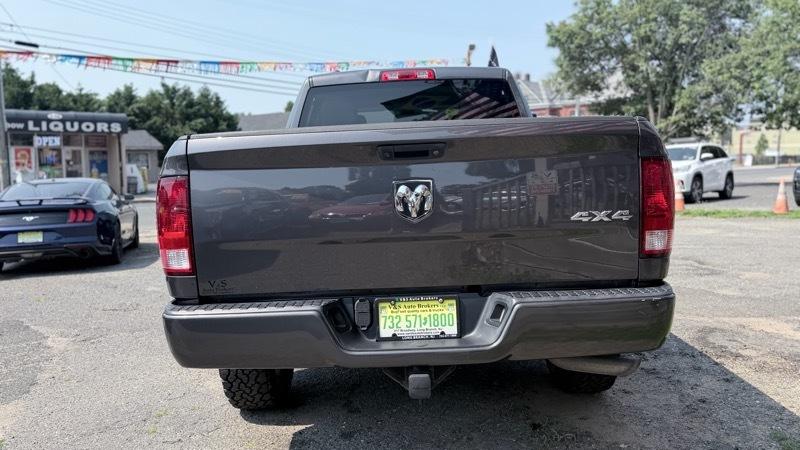 RAM 1500 Tradesman Quad Cab 4WD 2018