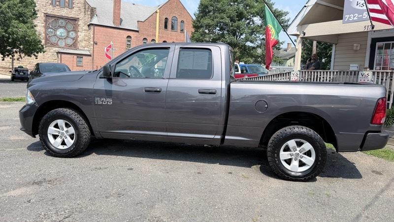 RAM 1500 Tradesman Quad Cab 4WD 2018