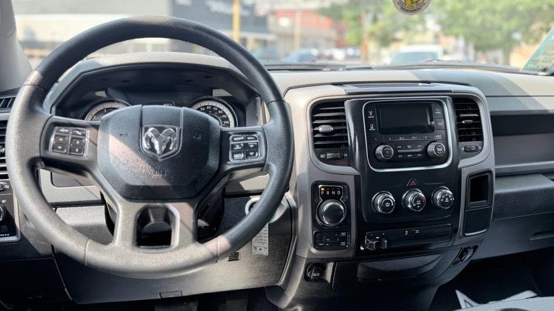RAM 1500 Tradesman Quad Cab 4WD 2018