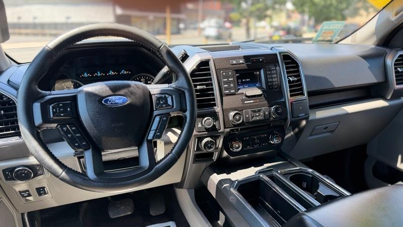 Ford F-150 4WD SuperCab 133" FX4 2017