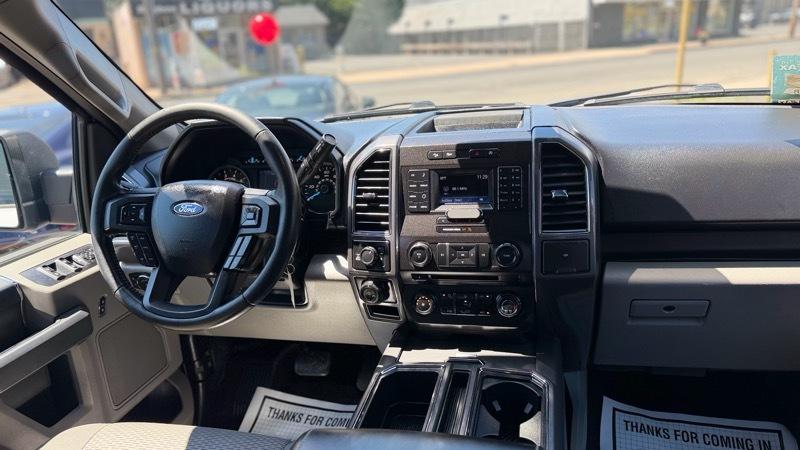 Ford F-150 4WD SuperCab 133" FX4 2017