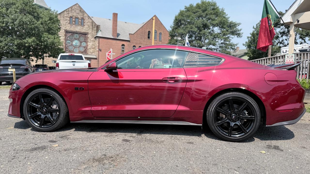 Ford Mustang GT Premium Coupe 2019